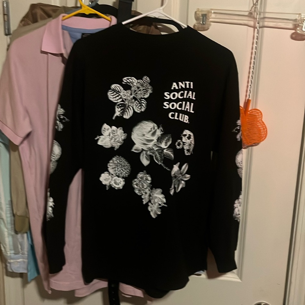 Antisocial long sleeve